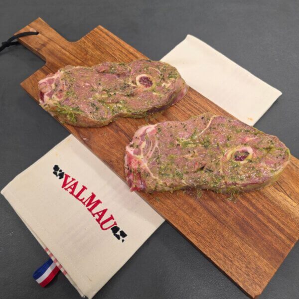 Tranche gigot d'agneau avec os mariné