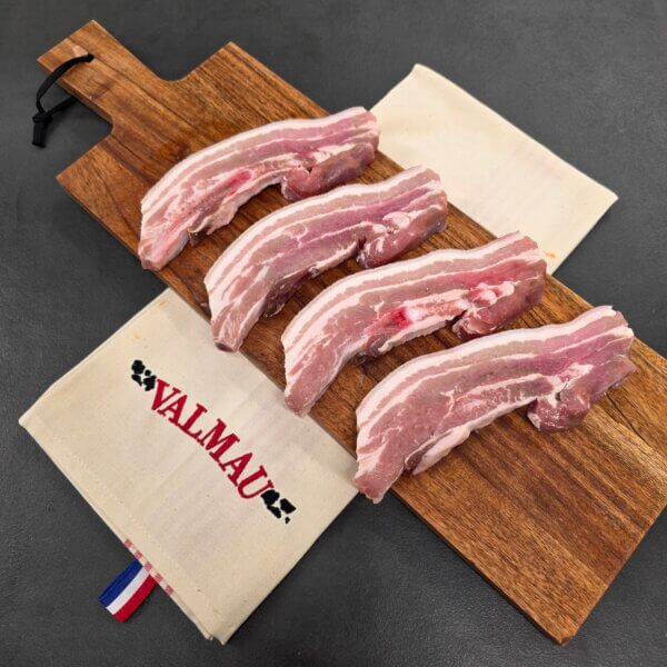 Poitrine de porc tranchée