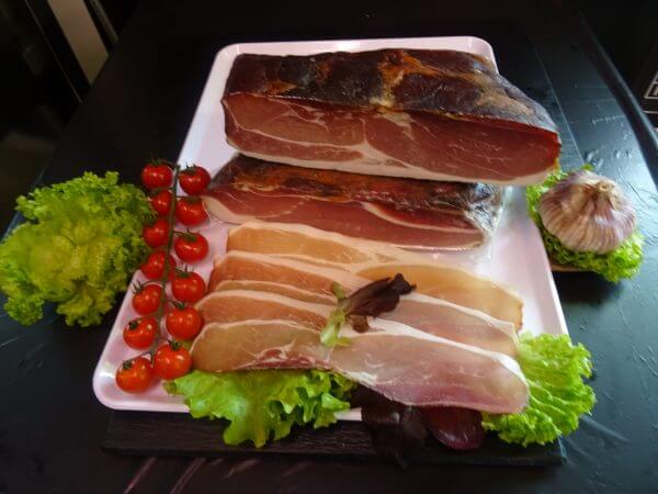 Jambon cru de la forêt noire en tranches