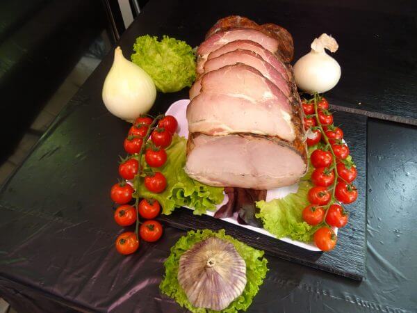 Rôti de porc cuit supérieur en tranches