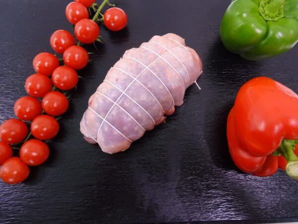 Rôti de dinde dans la cuisse ficelé