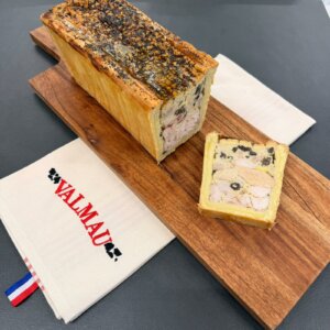 Pâté en croute poulet crème Bresse, morilles au vin jaune