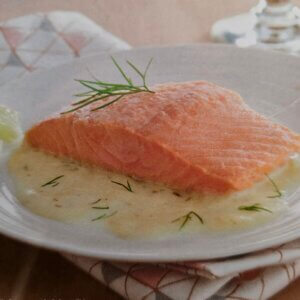 Pavé de saumon sauce beurre blanc citronné